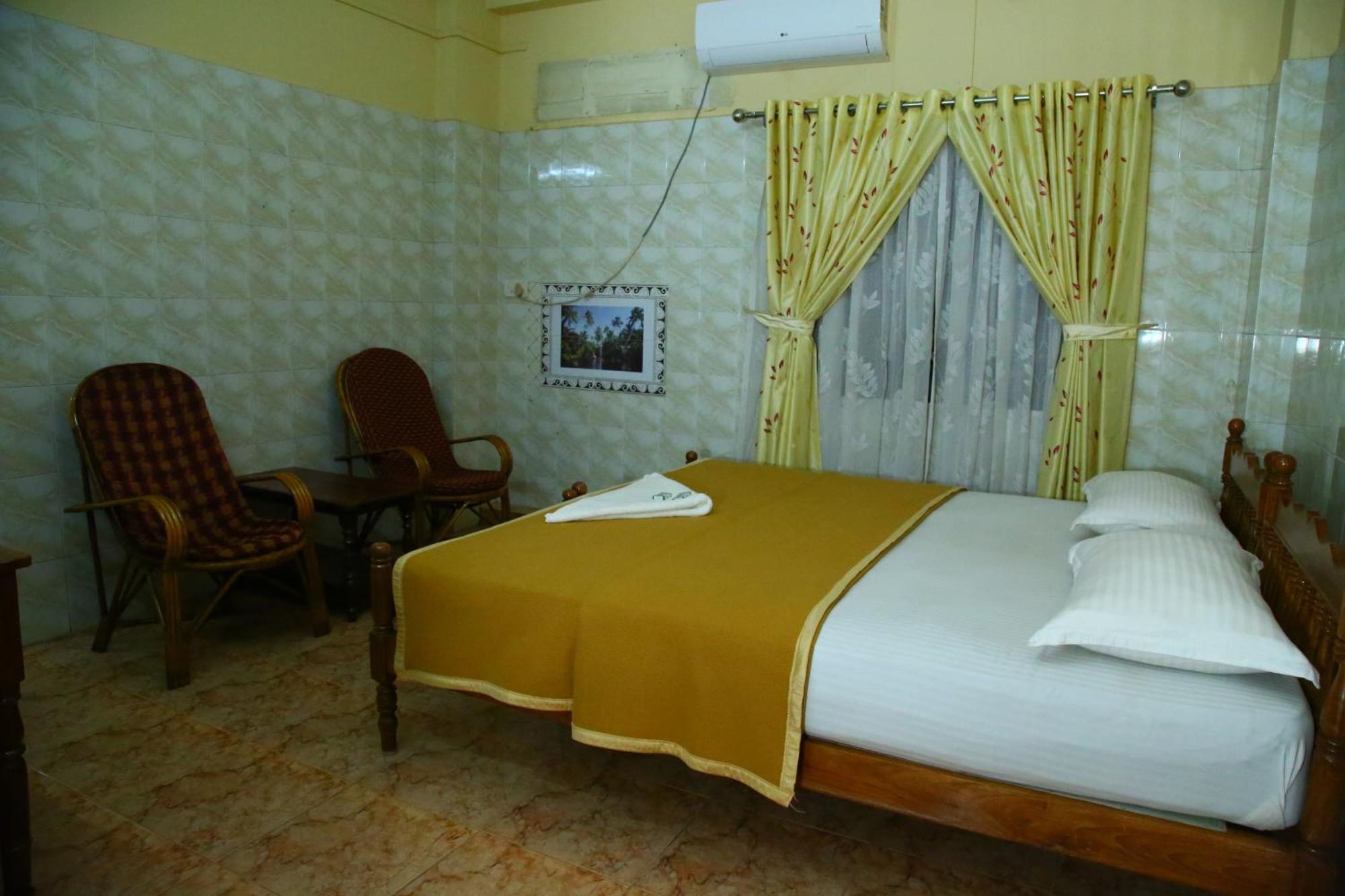 Lake Palace Family Resort Kumarakom Extérieur photo