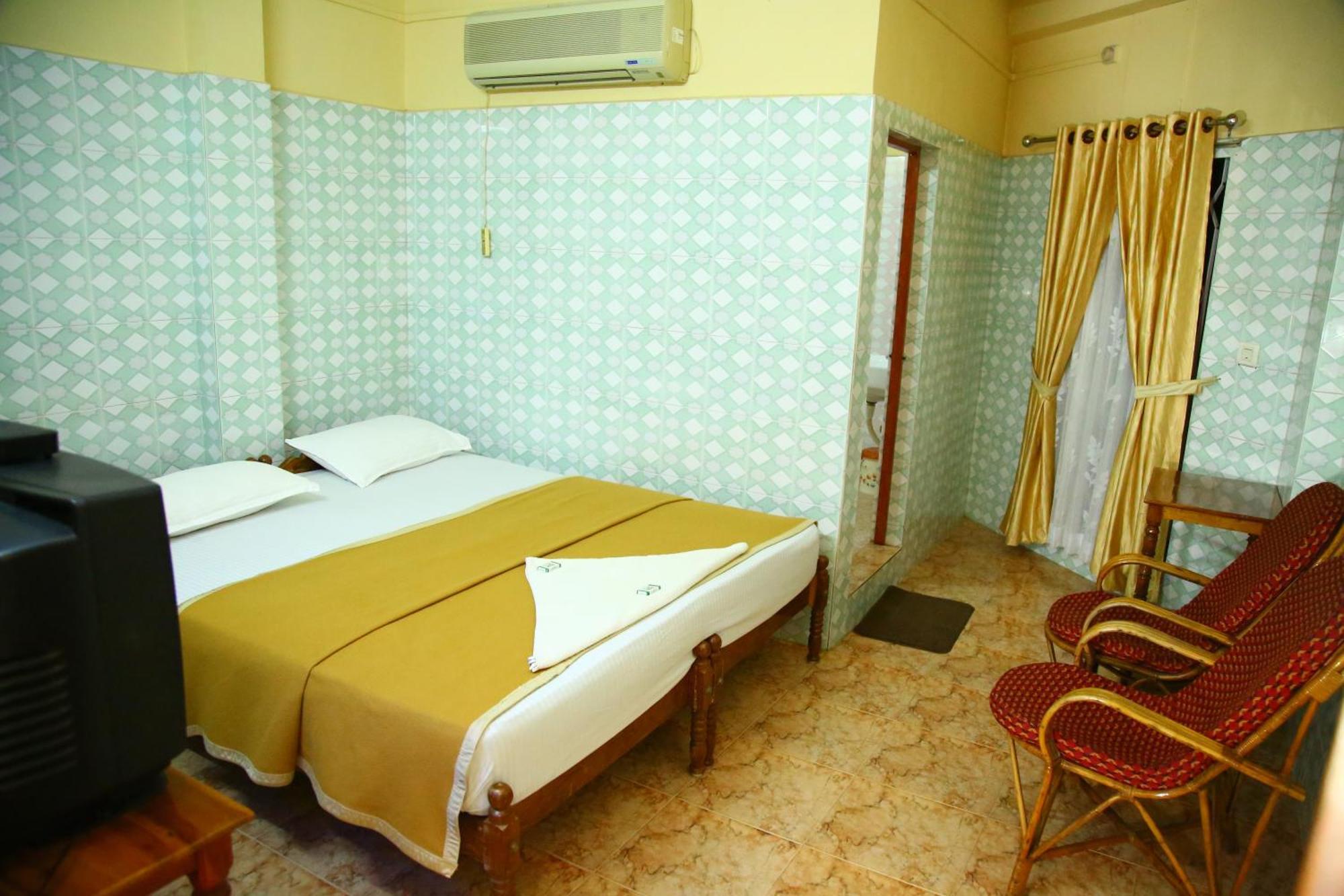 Lake Palace Family Resort Kumarakom Extérieur photo