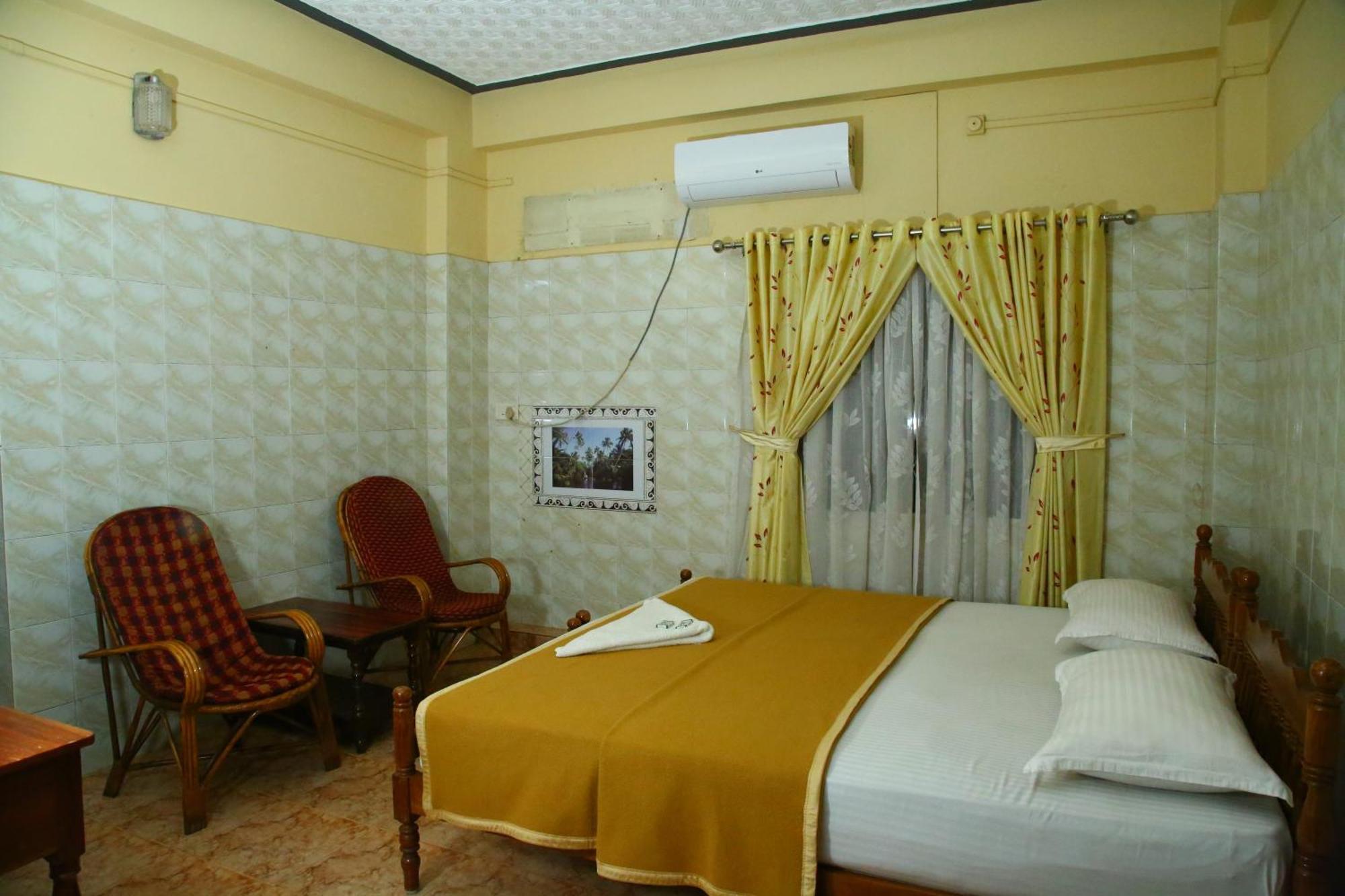 Lake Palace Family Resort Kumarakom Extérieur photo