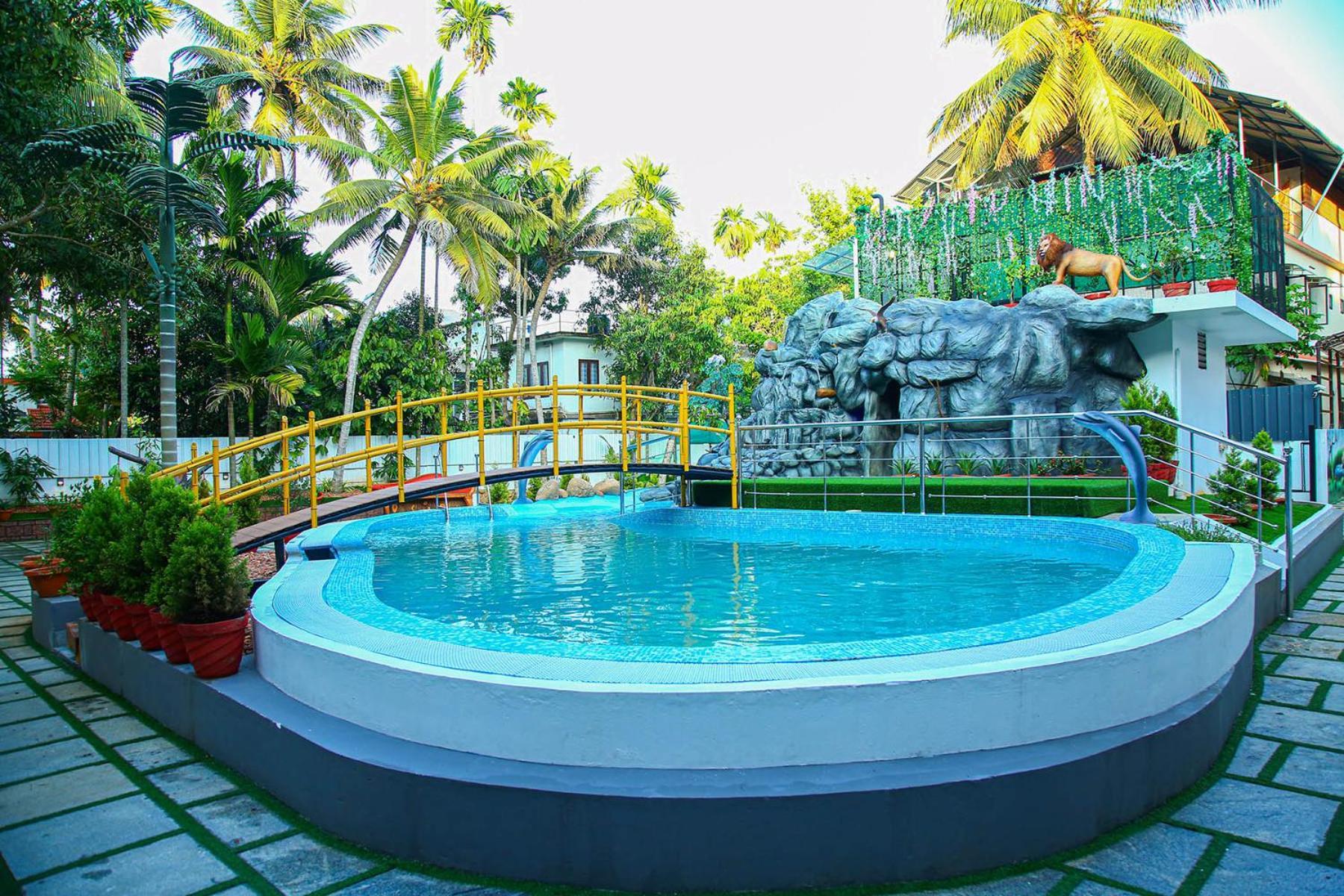 Lake Palace Family Resort Kumarakom Extérieur photo
