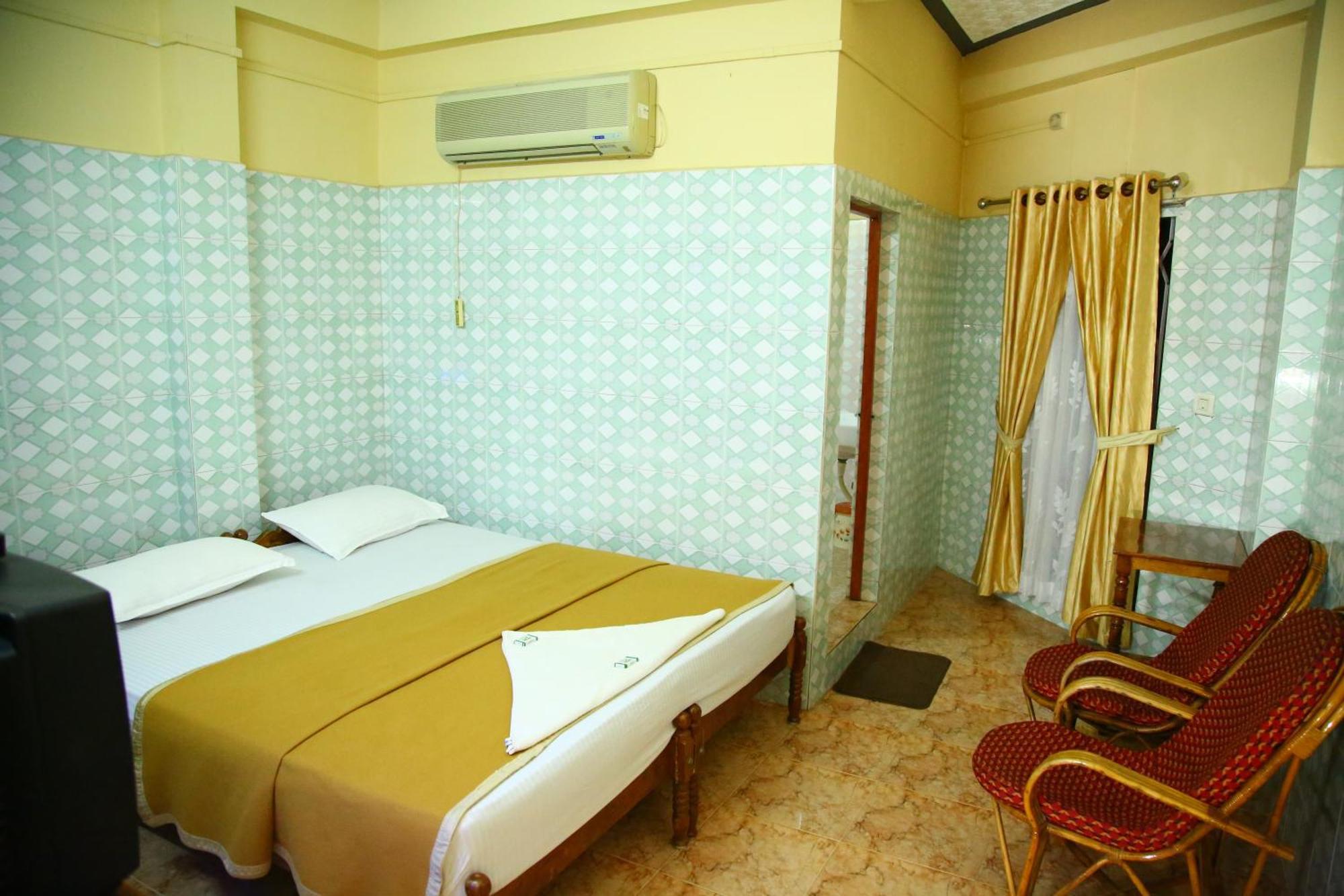 Lake Palace Family Resort Kumarakom Extérieur photo